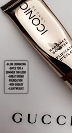 Video review of Iconic London Radiance Booster  by gicarmary23