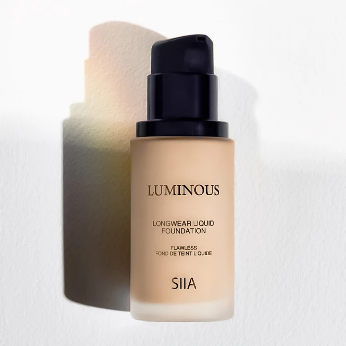 SIIA Cosmetics Luminous Longwear Liquid Foundation W