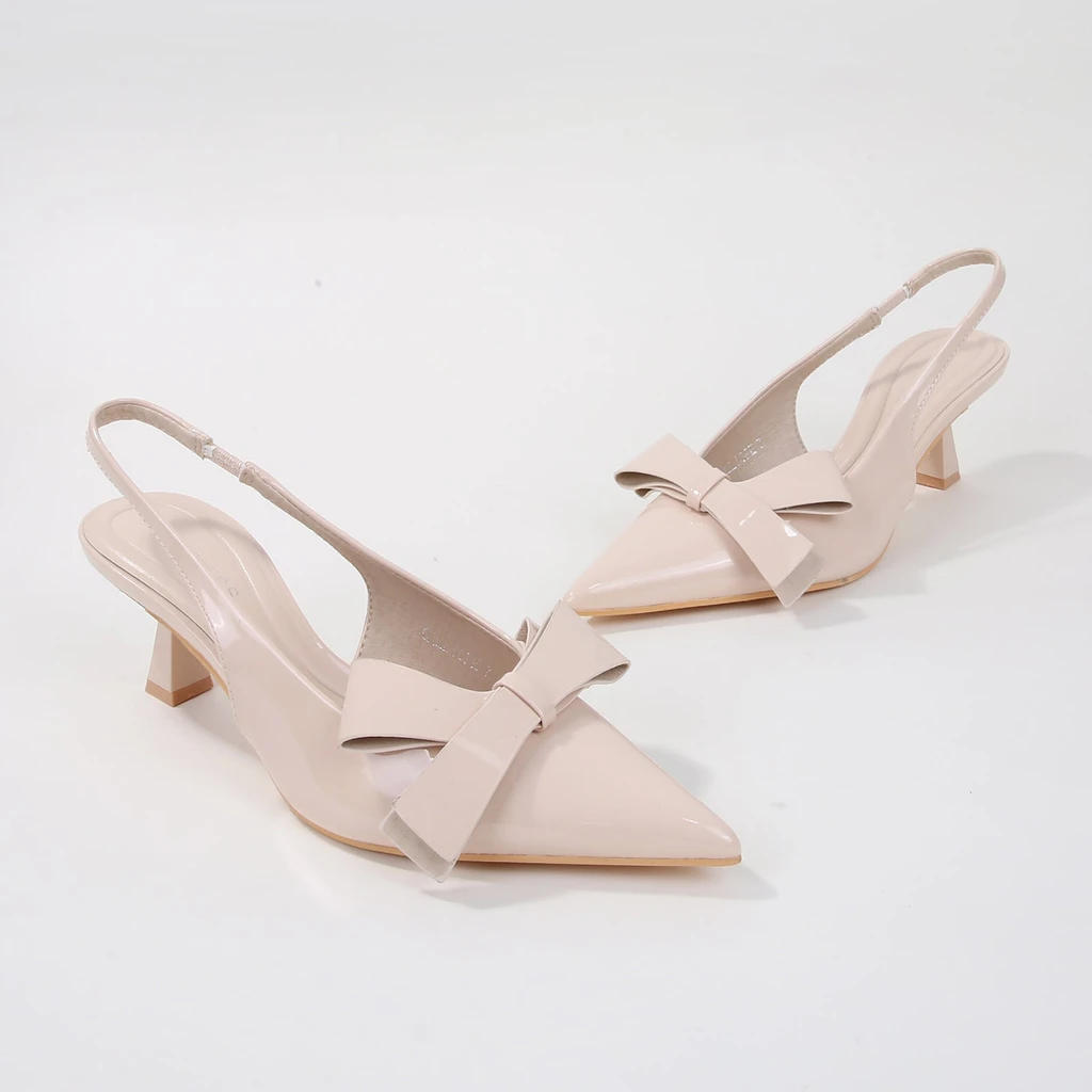 Berness Calliope Patent Slingback Kitten Heels