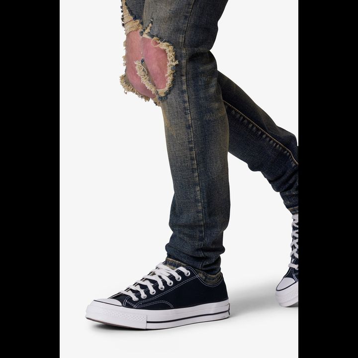 【mnml】X738 CHEWED UP DENIM ダメージ加工デニム X738 Chewed Up Denim - Washed Black | mnml | shop now