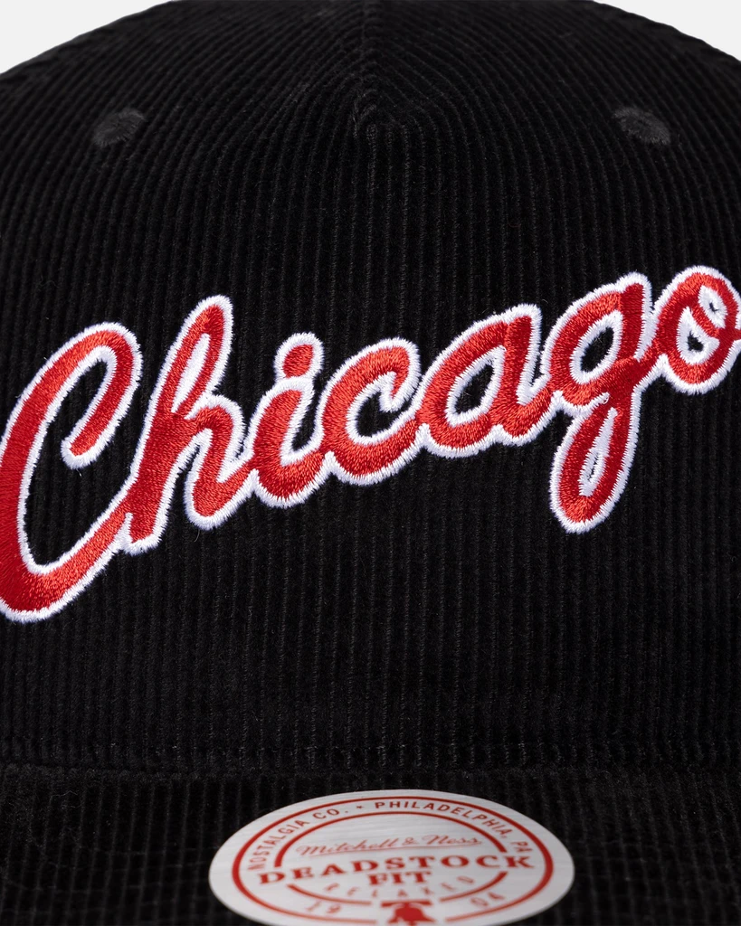 MITCHELL & NESS Chicago Bulls Snapback Hat