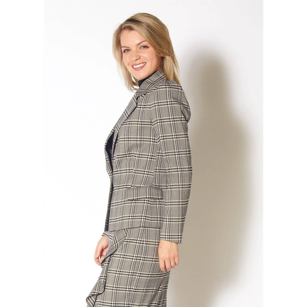 Shop at Konus Pleione Women's Span Plaid Notch Collar Blazer