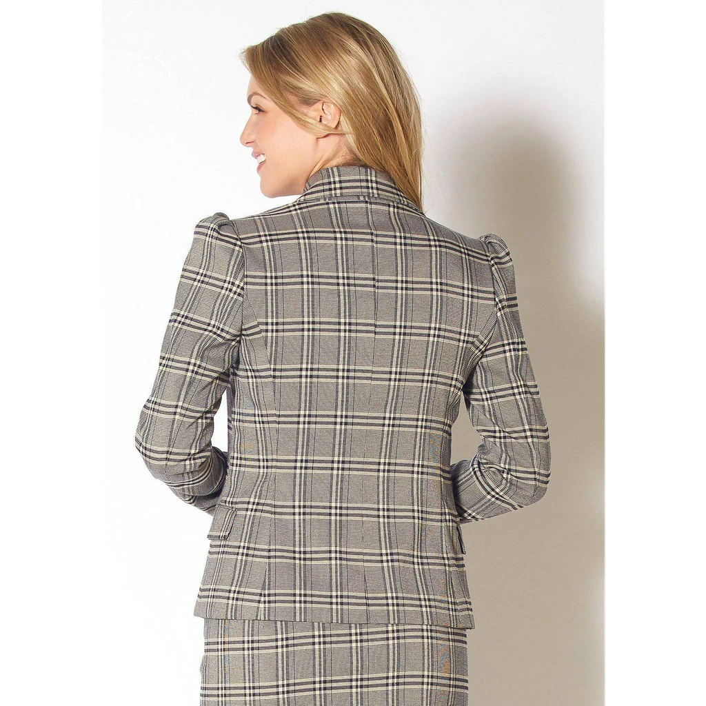 Shop at Konus Pleione Women's Span Plaid Notch Collar Blazer