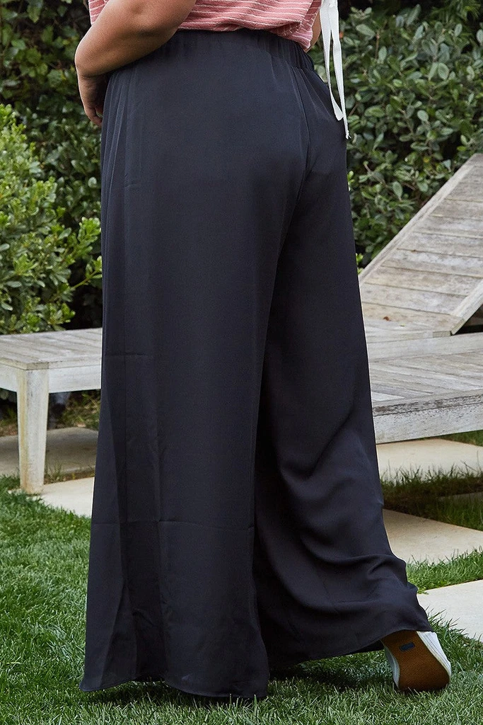 Shop at Konus Tassel Drawstring Palazzo Pants
