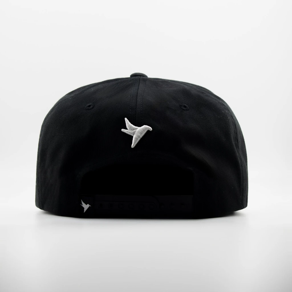 Shop at Konus Men's Snapback With Minimal Embroidery