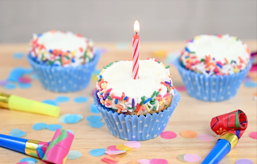 BāKIT Box New: Confetti Birthday Cupcakes Activity Kit + Candles and Liners