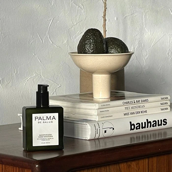 Palma de Salus Hydrating Hand Sanitizing Serum