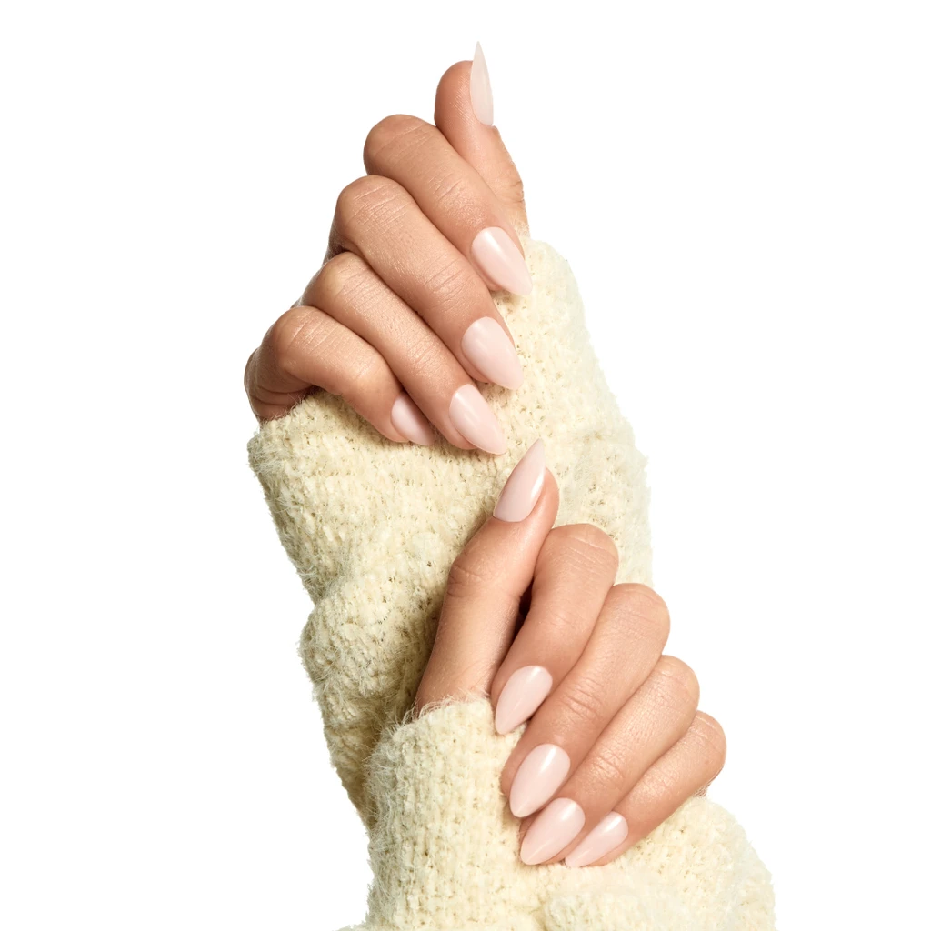CliqOnU Nude Bella