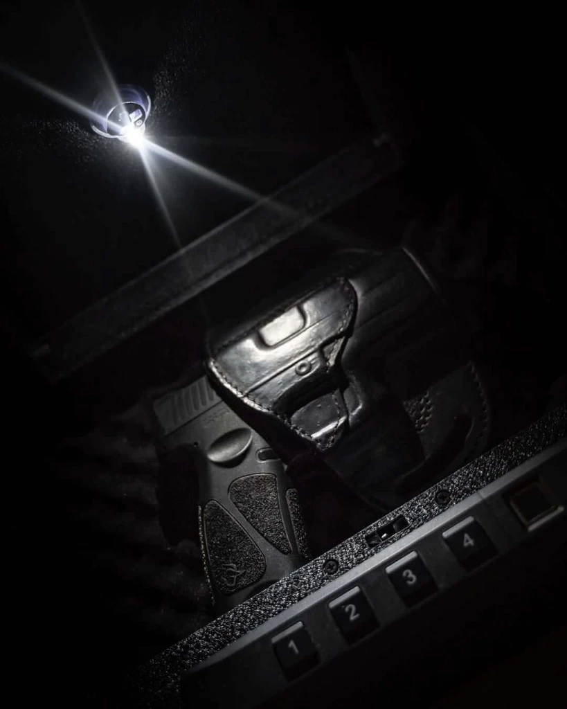 Panther Vision Button Lamp Adhesive LEDs Light Package
