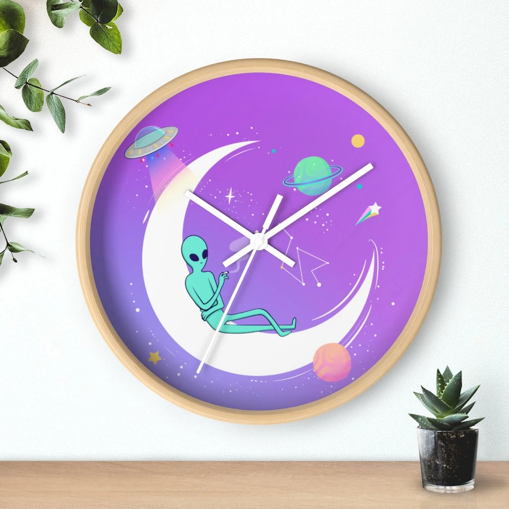 Onetify Unique Alien Chilling Wall Clock for Home Decor