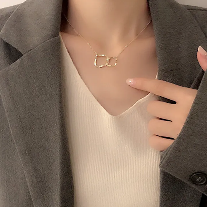 Onetify Gold Plated Irregular Interlocking Circle Necklace