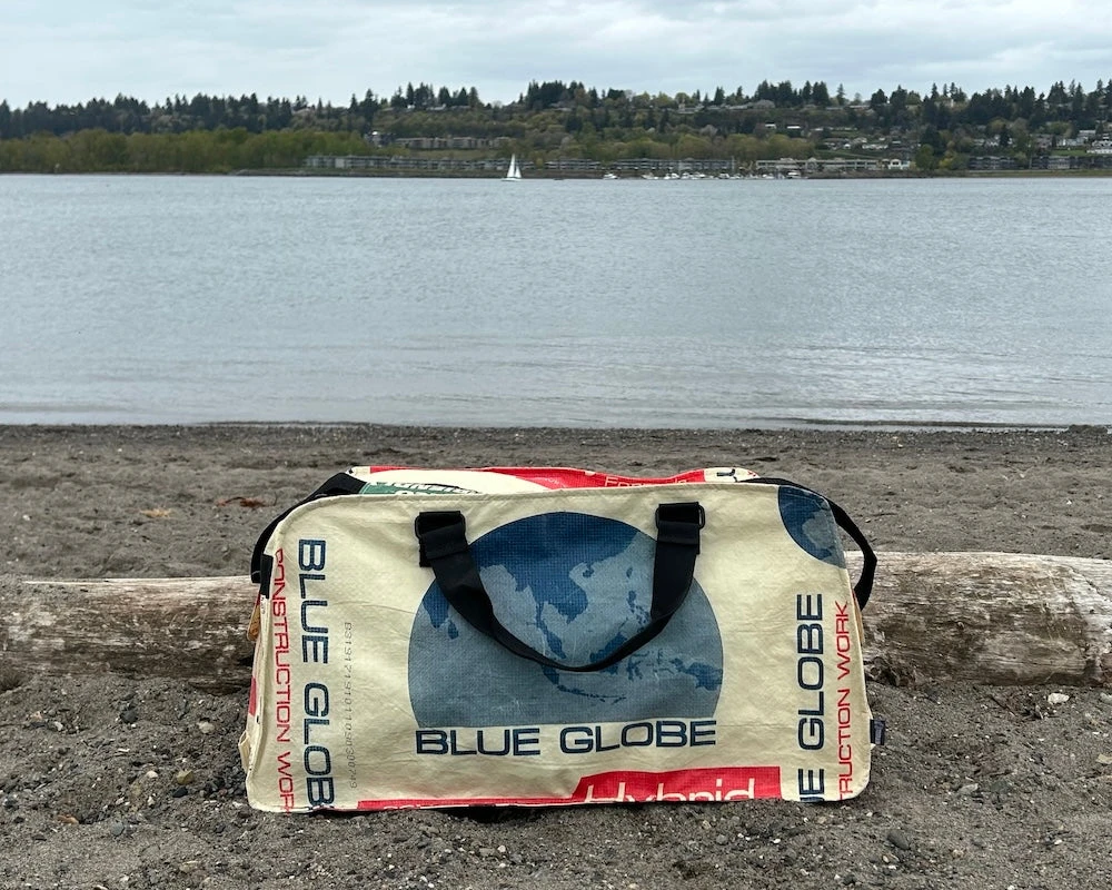 TORRAIN Recycled Bags Medium Transport Duffel