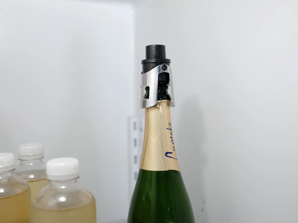 Jokari Champagne Saver™ - Sparkling Wine Saver