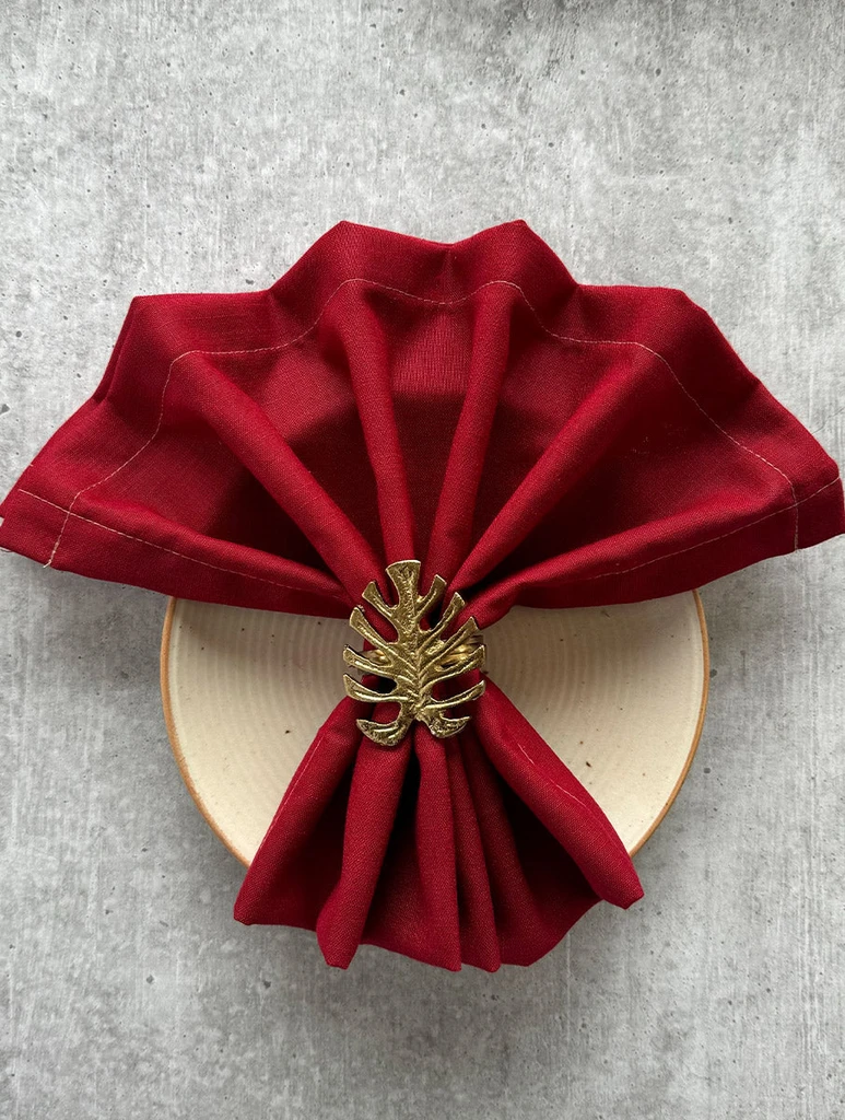 Casa Amarosa Leaf Metal Napkin Ring