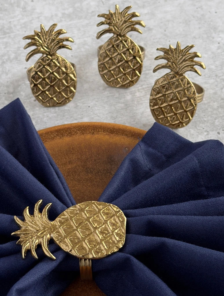 Casa Amarosa Pineapple Metal Napkin Ring - Set of 4
