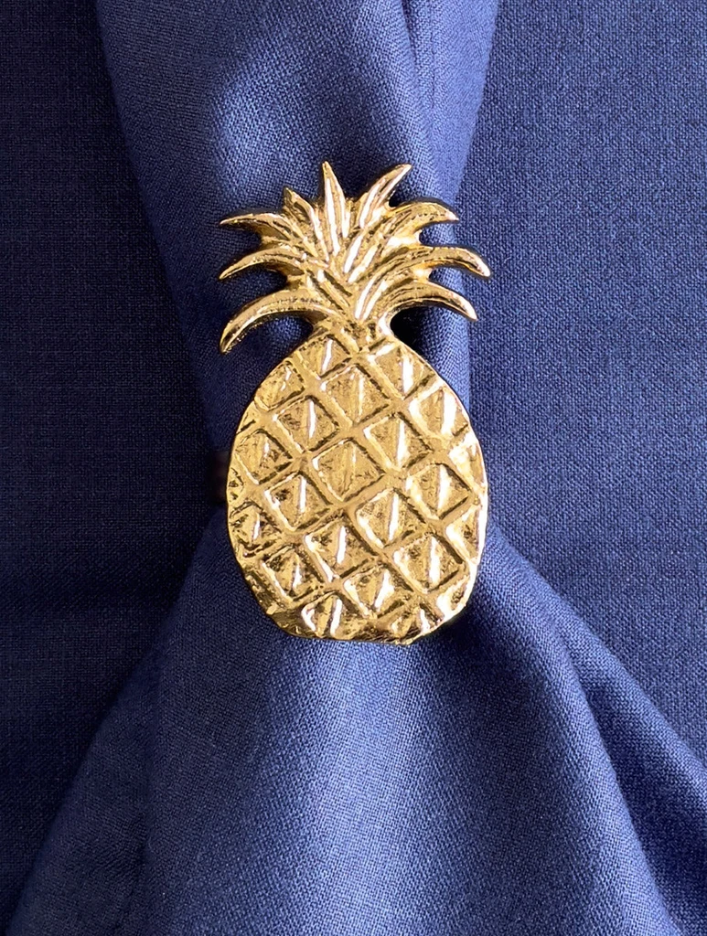 Casa Amarosa Pineapple Metal Napkin Ring - Set of 4
