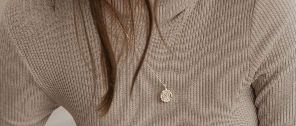Noémie Zodiac Diamond Pendant Necklaces - 18K Gold | VS Clarity