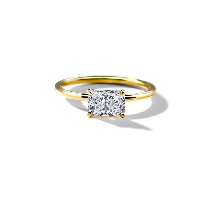 Noémie 18K Gold East-West Halo Diamond Engagement Ring