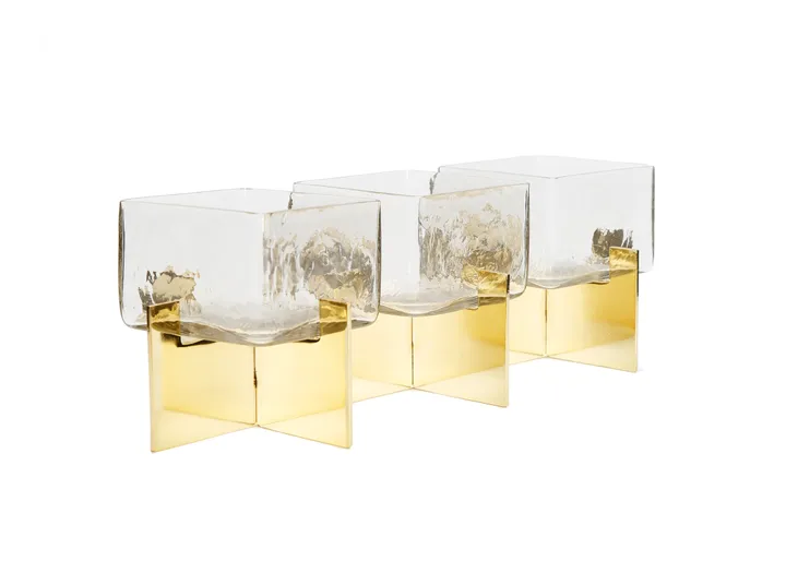 Classic Touch 3 Sectional Dish On Block Base