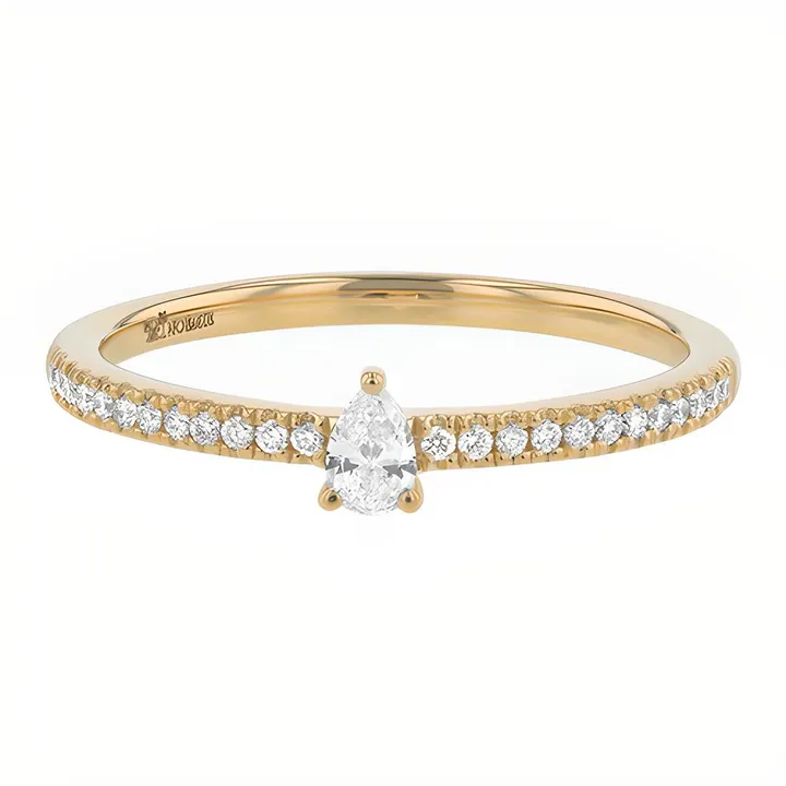 Noémie Petite Pear Cut Diamond Ring - 18K Gold | VS Clarity