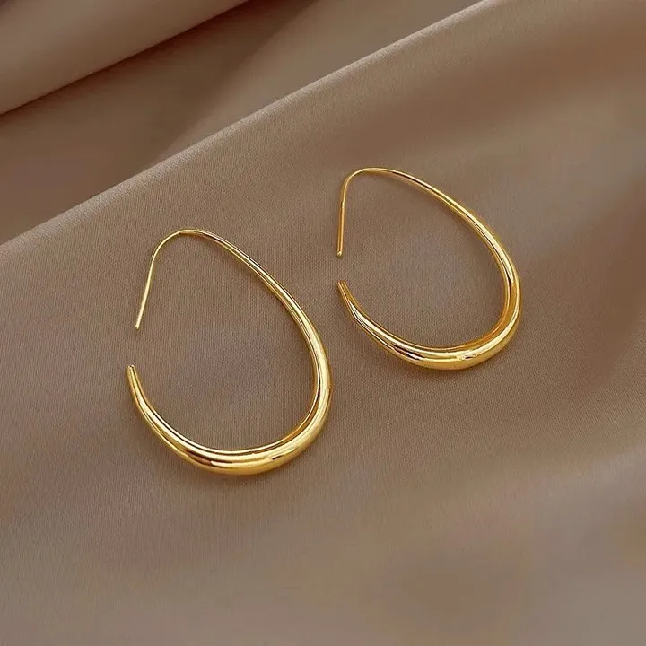 Rev Geometric Oval Hoop Earrings