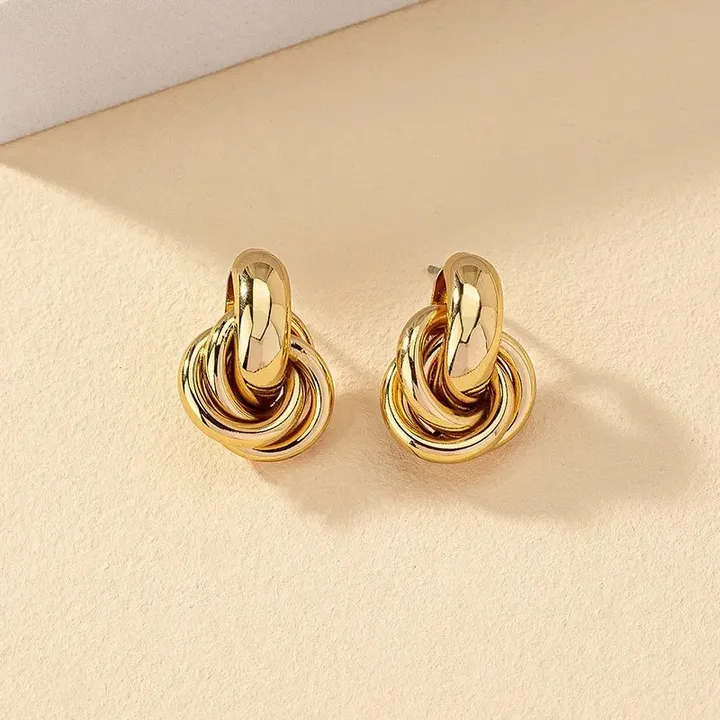 Rev Knot Hoop Earring for Women Fashion