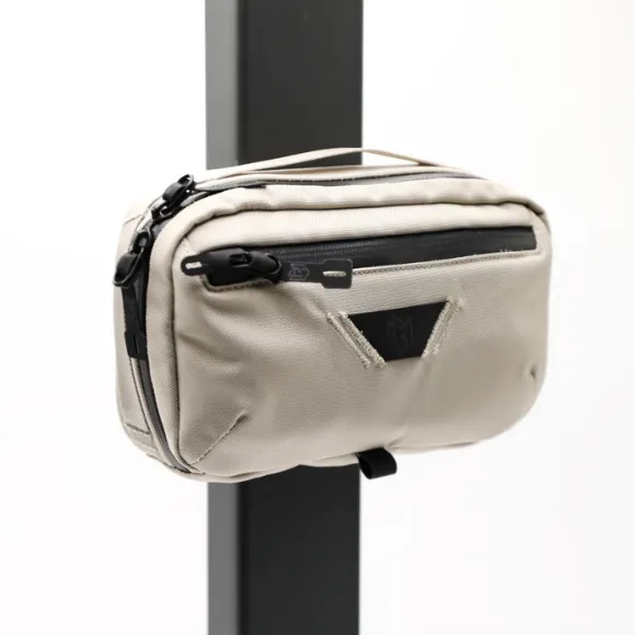 Magnetic Bag Company Magnetic Fanny Bag