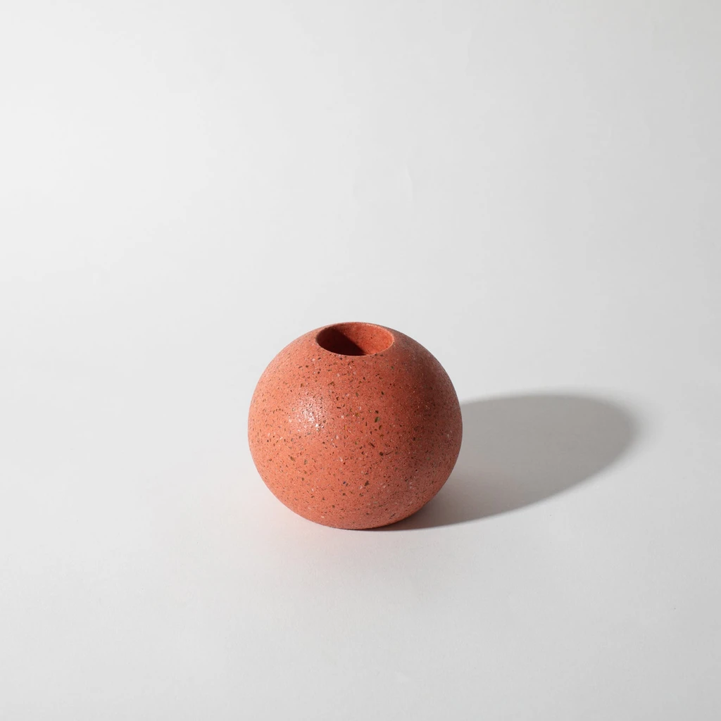 Pretti.Cool Sphere Candlestick Holder