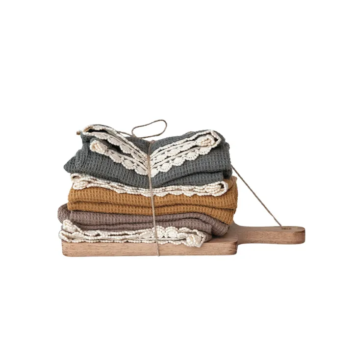 Storied Home Kitchen Cotton Tea Towels On Mango Wood Board Set