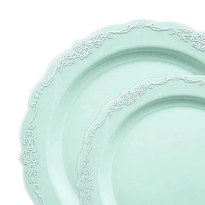 Smarty Had a Party Vintage Round Disposable Plastic Dinnerware Value Set