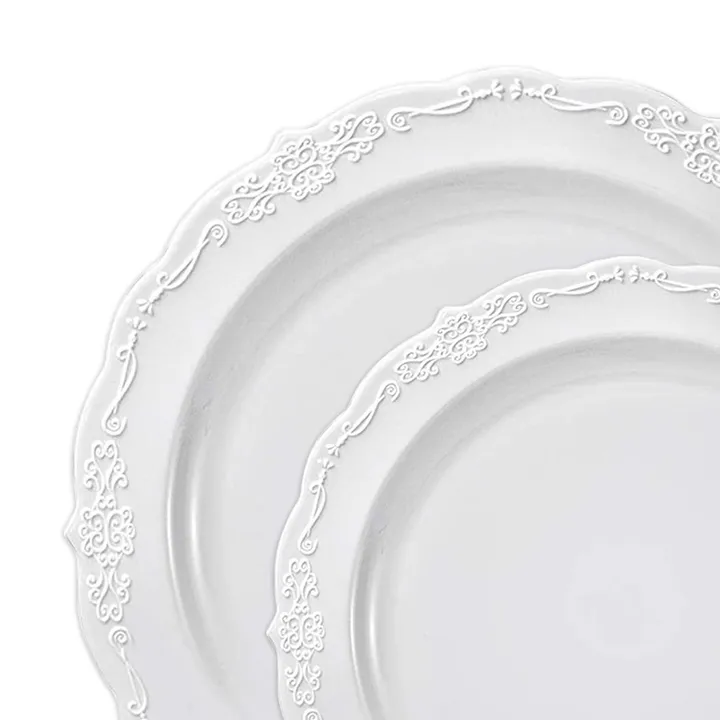Smarty Had a Party Vintage Round Disposable Plastic Dinnerware Value Set