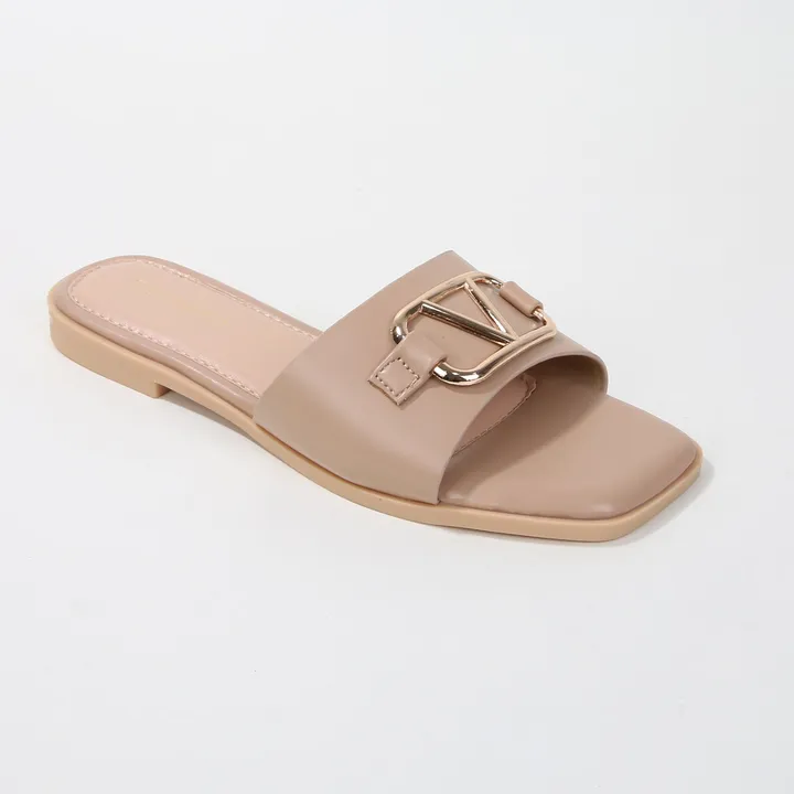 Berness Kimber Statement Buckle Accent Slide Sandals